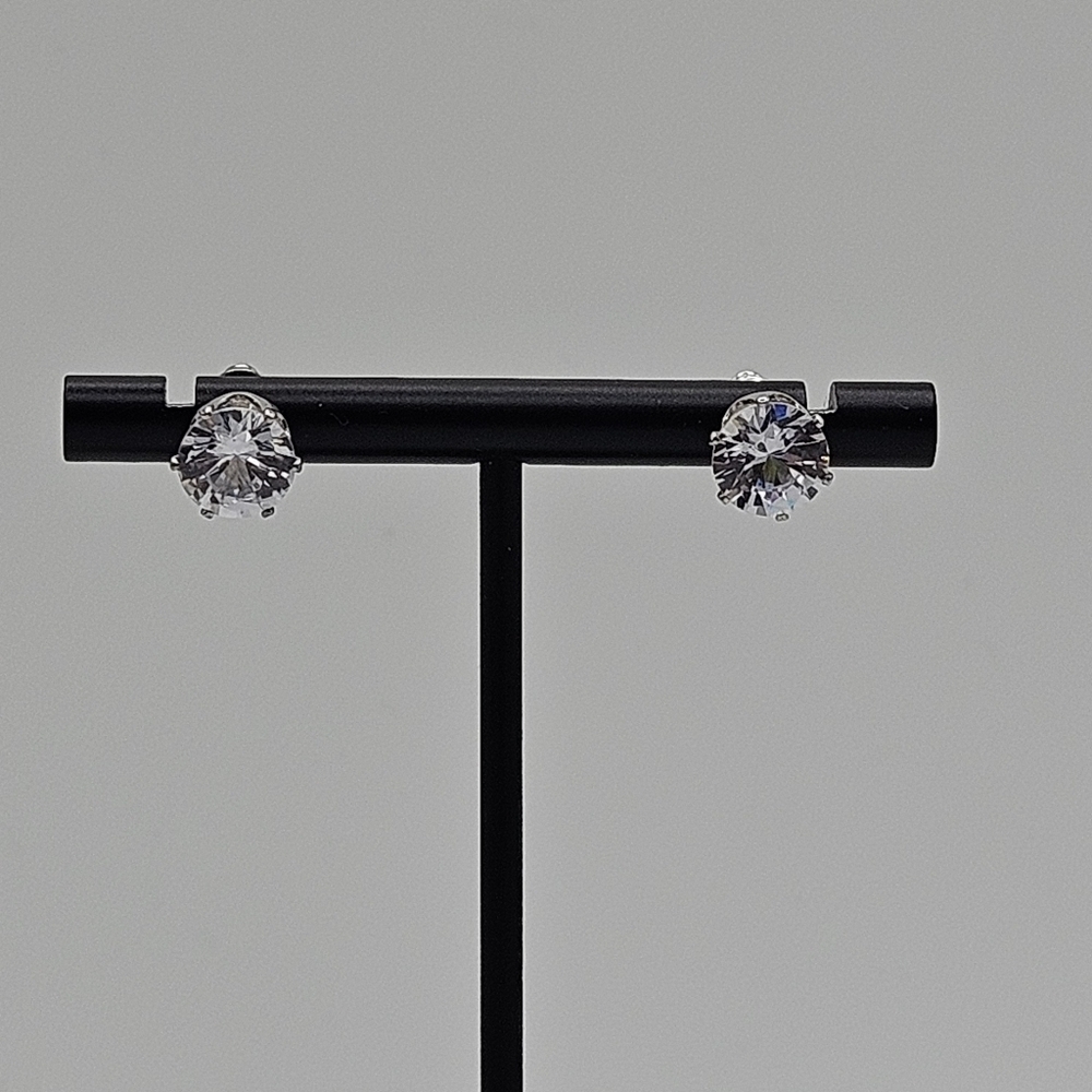 clear prong set crystal stud earrings